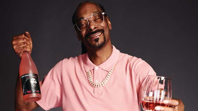 Image for article titled 10 Times Snoop Dogg Ruled the Food World