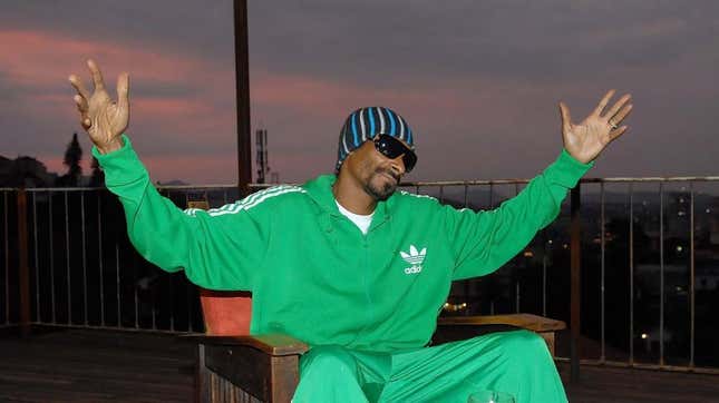Image for article titled 10 Times Snoop Dogg Ruled the Food World