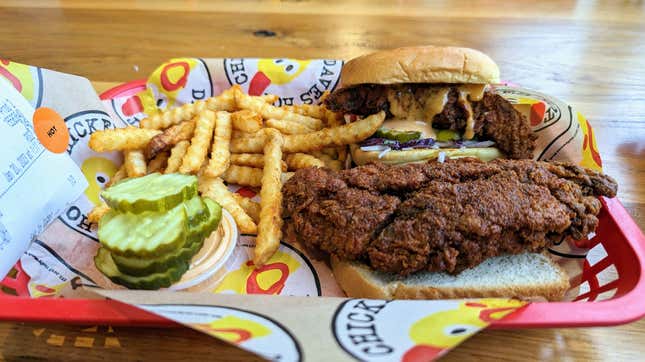 dave's hot chicken basket